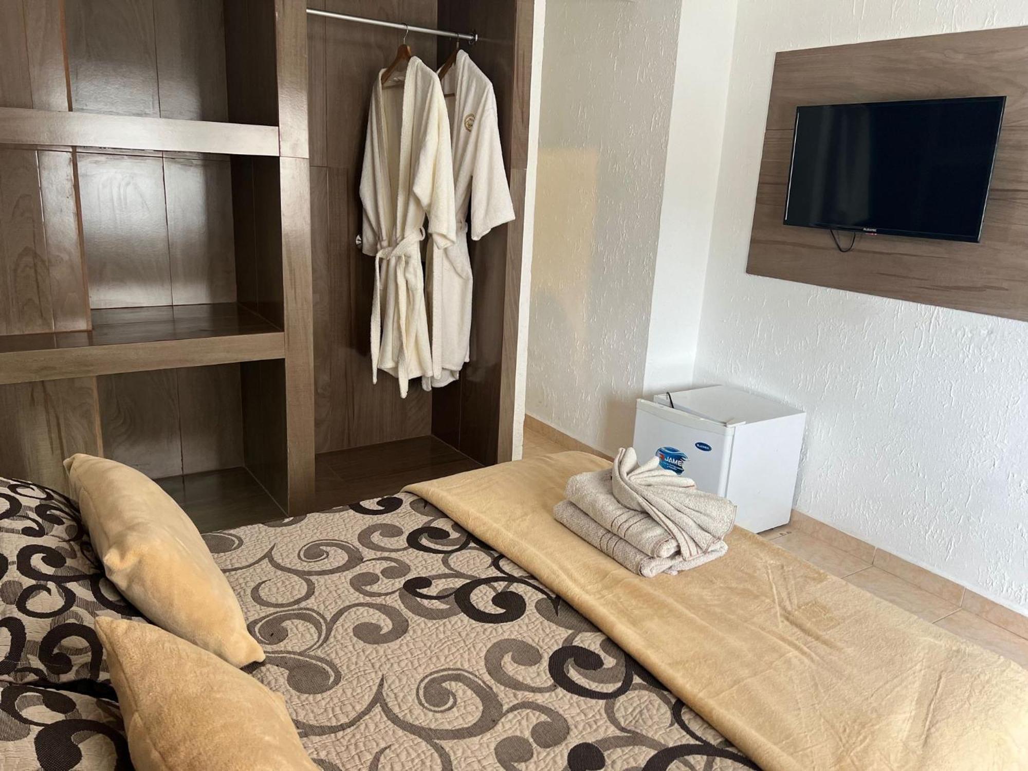Hotel Lujan Piriápolis Екстериор снимка